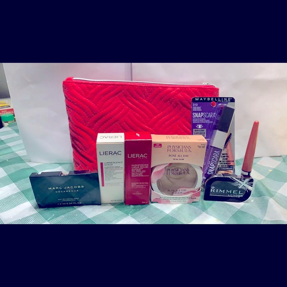 🎊deluxe make up set🎉